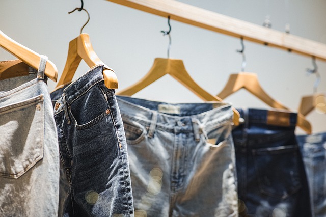 Apparel & Fashion Apparel & Fashion